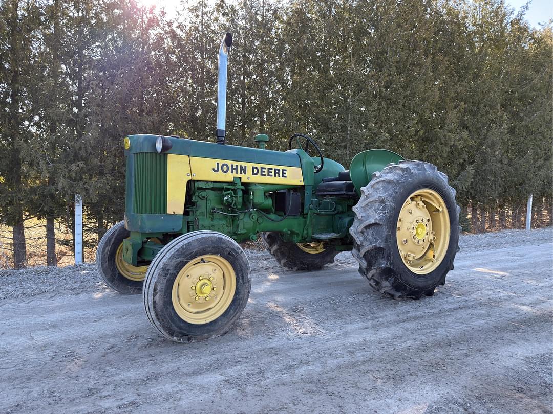 Image of John Deere 435 Primary image