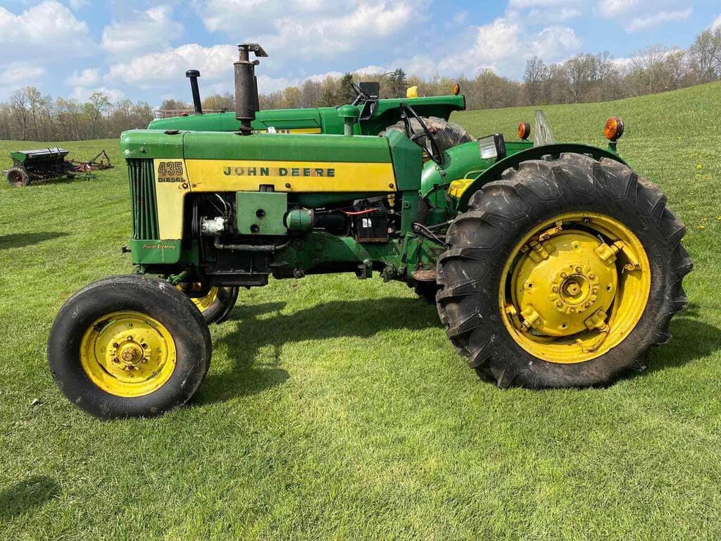 Main image John Deere 435