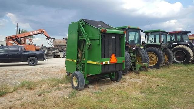 Image of John Deere 435 equipment image 3