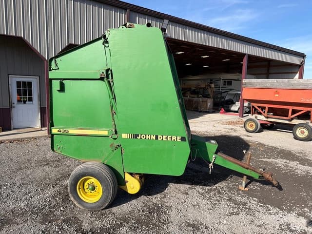 Image of John Deere 435 equipment image 3