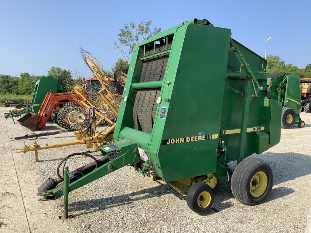 Main image John Deere 435