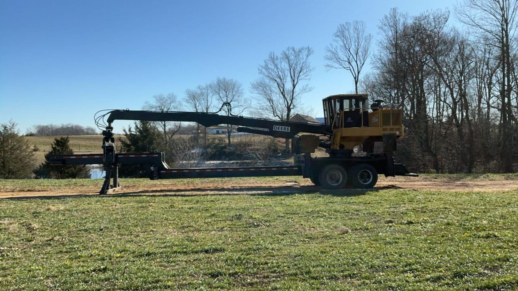 John Deere 435 Series II Equipment Image0