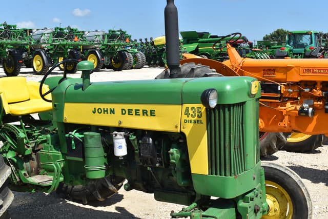 Image of John Deere 435 equipment image 3