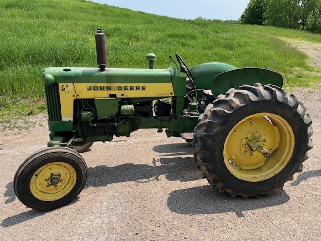 Image of John Deere 435 Image 0