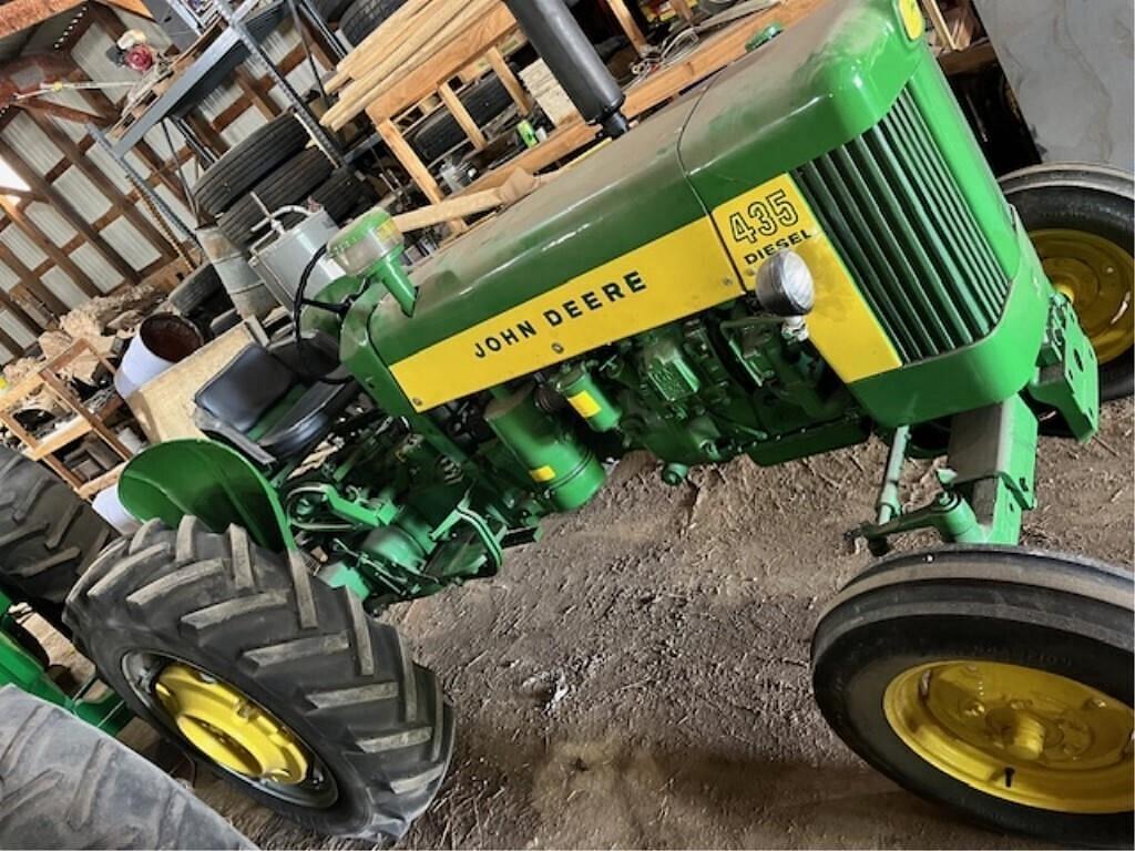 Image of John Deere 435 Image 1