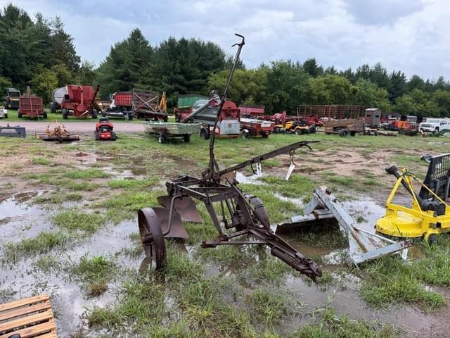 Image of John Deere 44 equipment image 1