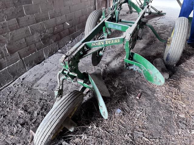 Image of John Deere 44 equipment image 2