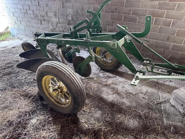 Image of John Deere 44 equipment image 1