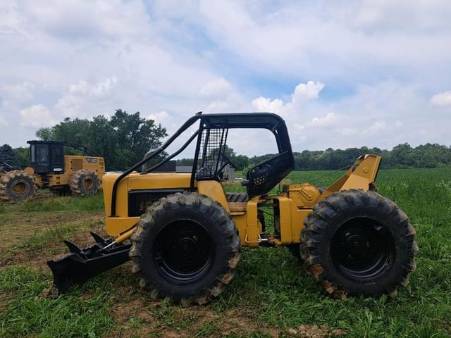 Image of John Deere 440 equipment image 1