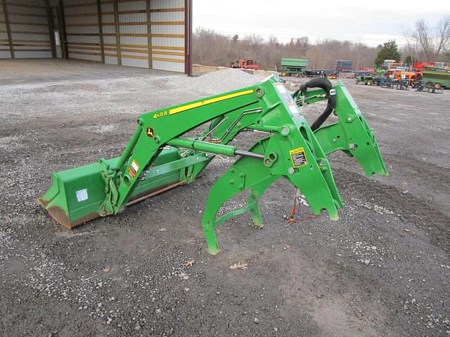 Image of John Deere 440R equipment image 2