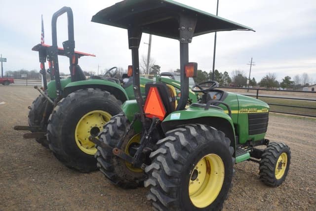 Image of John Deere 4400 equipment image 2