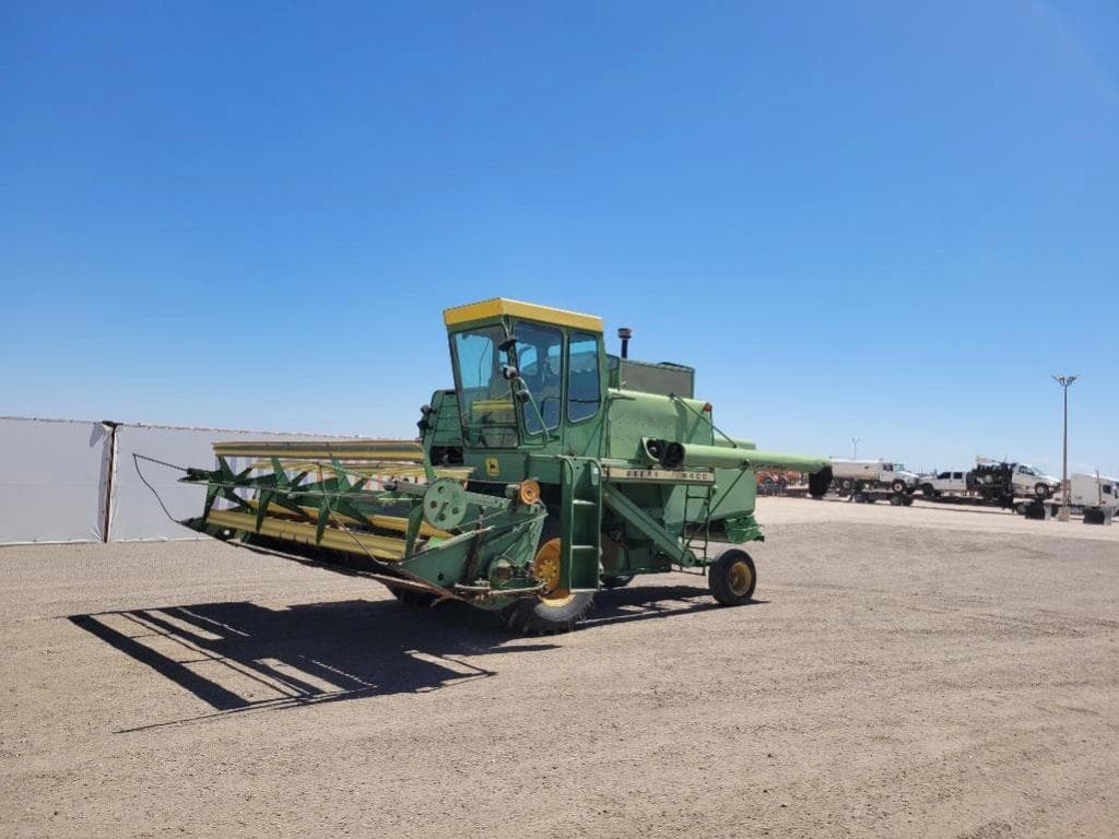 Image of John Deere 4400 Primary image