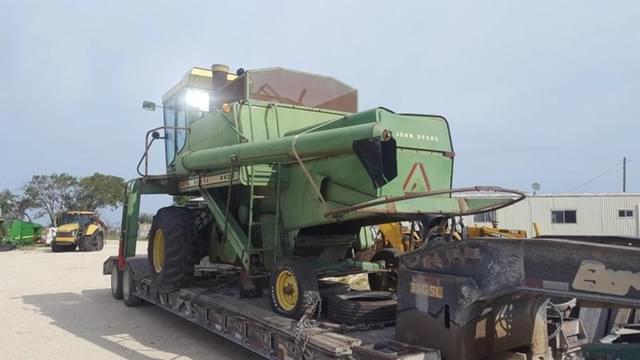 Image of John Deere 4400 equipment image 3