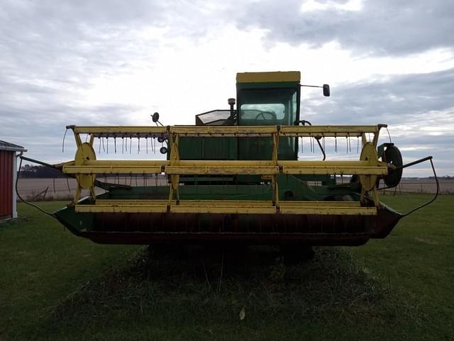 Image of John Deere 4400 equipment image 1