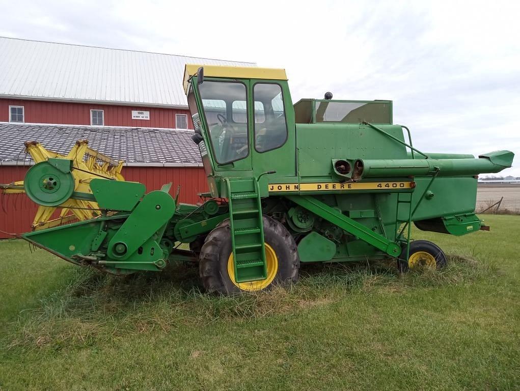 Image of John Deere 4400 Primary image