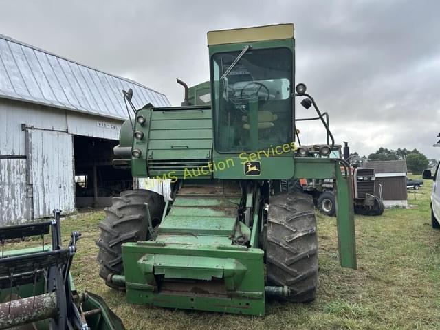 Image of John Deere 4400 equipment image 2