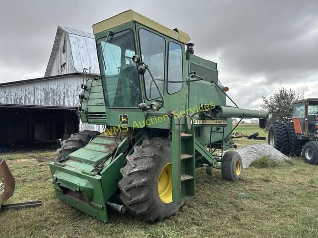 Image of John Deere 4400 equipment image 1