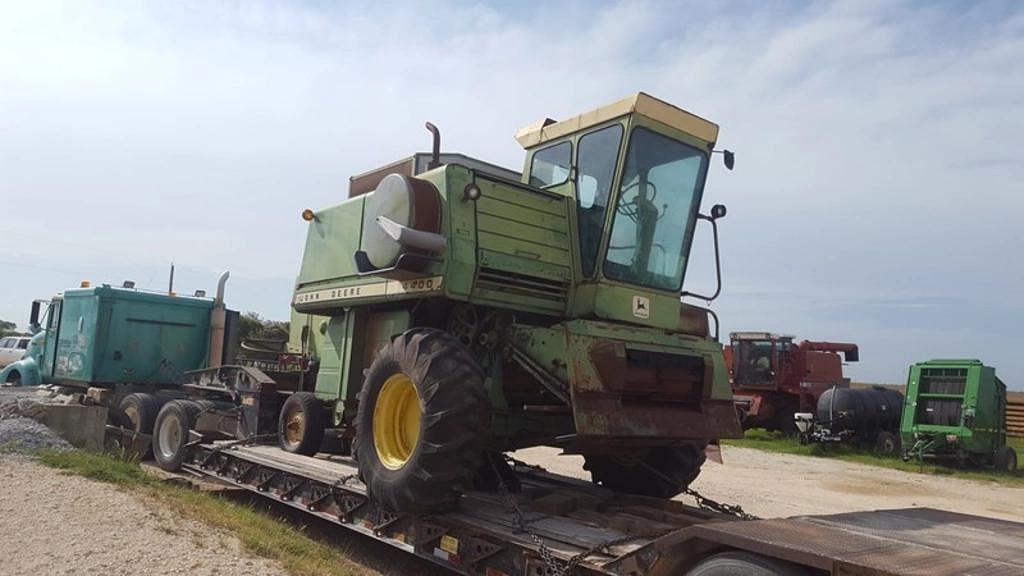 Image of John Deere 4400 Primary image