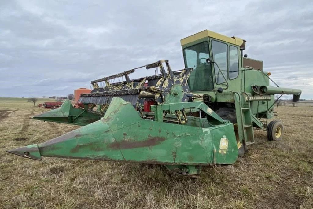 Image of John Deere 4400 Primary image