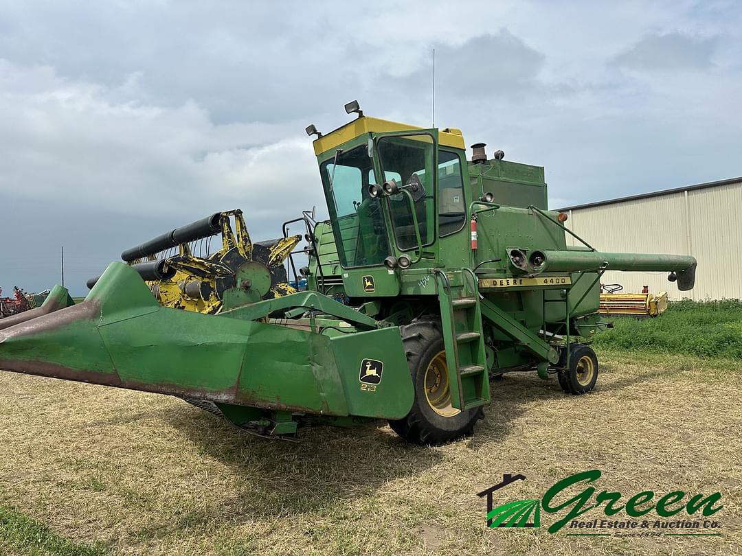 Image of John Deere 4400 Primary image
