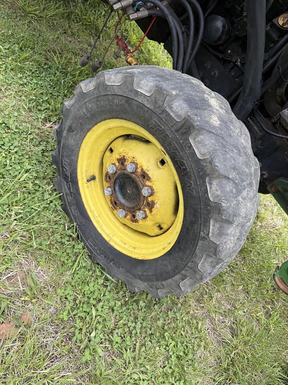 Image of John Deere 4400 equipment image 3