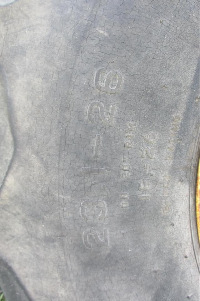 Image of John Deere 4400 equipment image 4