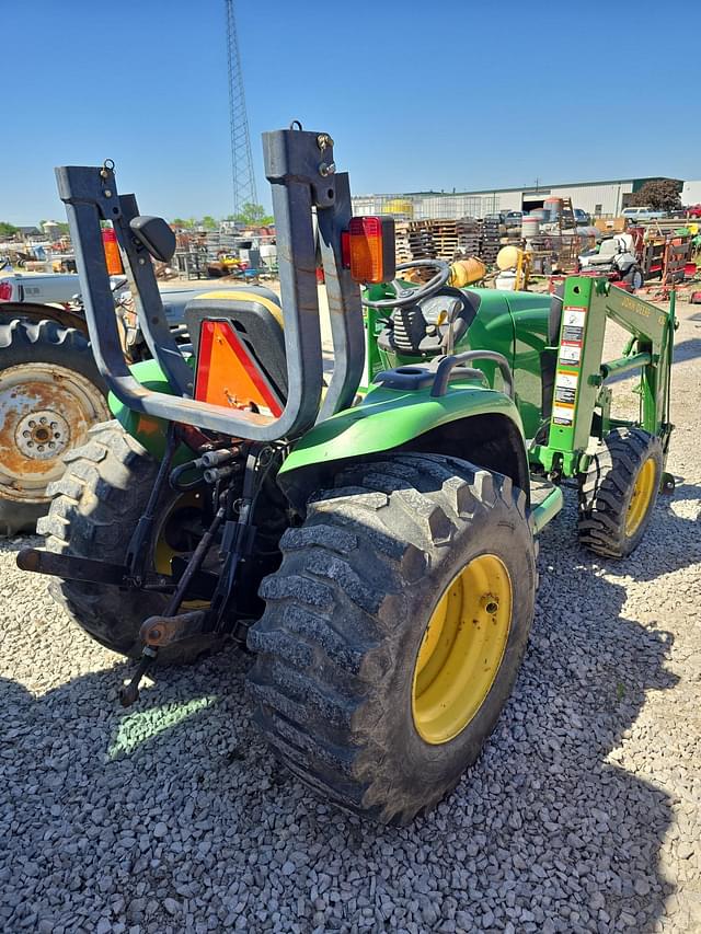 Image of John Deere 4400 equipment image 3