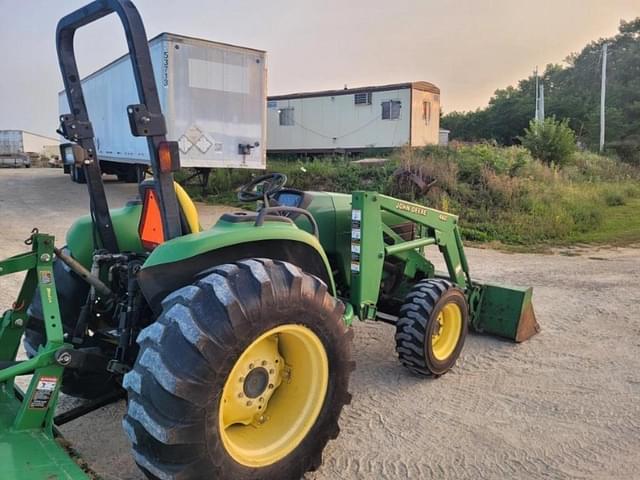 Image of John Deere 4400 equipment image 2