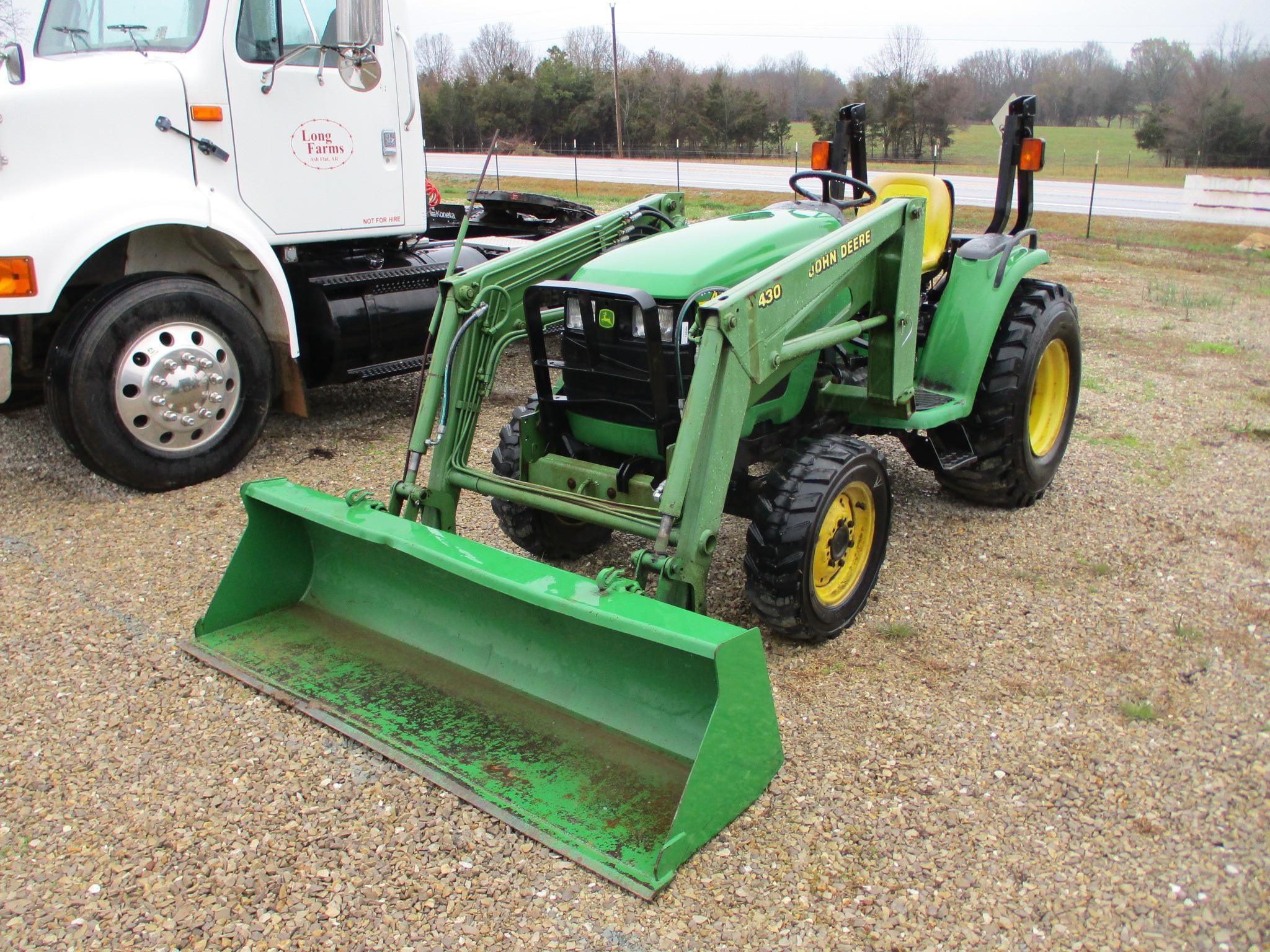 Main image John Deere 4400