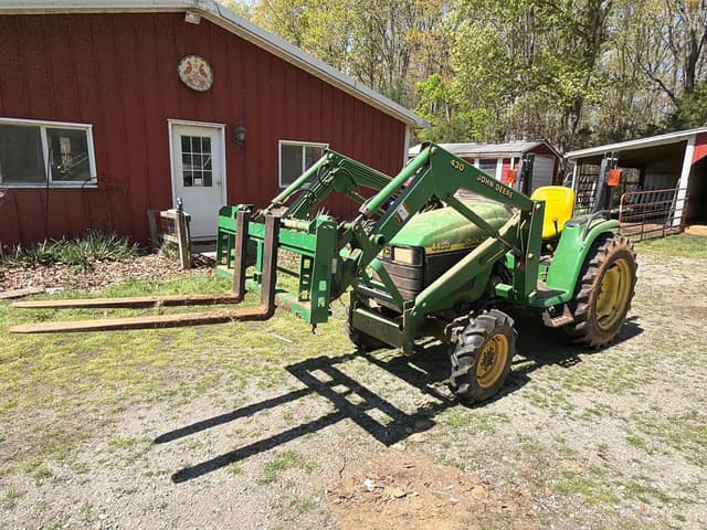 Image of John Deere 4400 equipment image 1