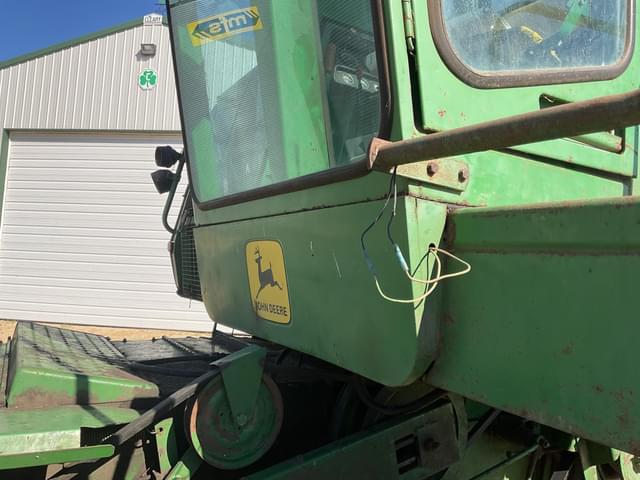 Image of John Deere 4400 equipment image 4
