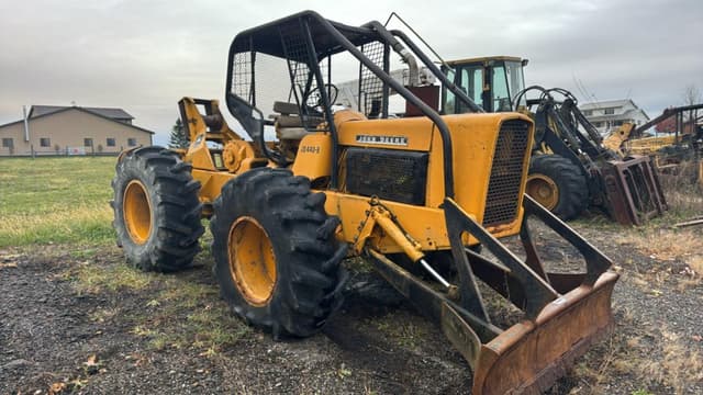 Image of John Deere 440B equipment image 3