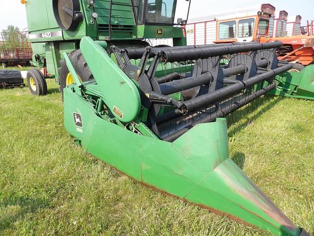 Image of John Deere 4420 equipment image 1