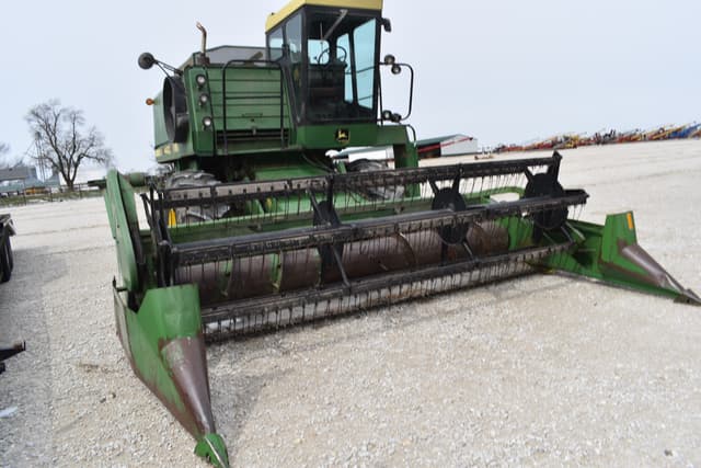 Image of John Deere 4420 equipment image 2