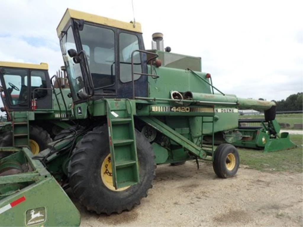 Main image John Deere 4420