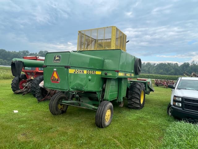 Image of John Deere 4420 equipment image 4