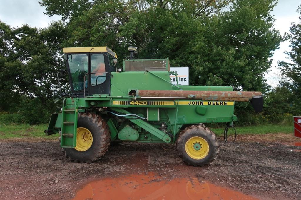 Main image John Deere 4420