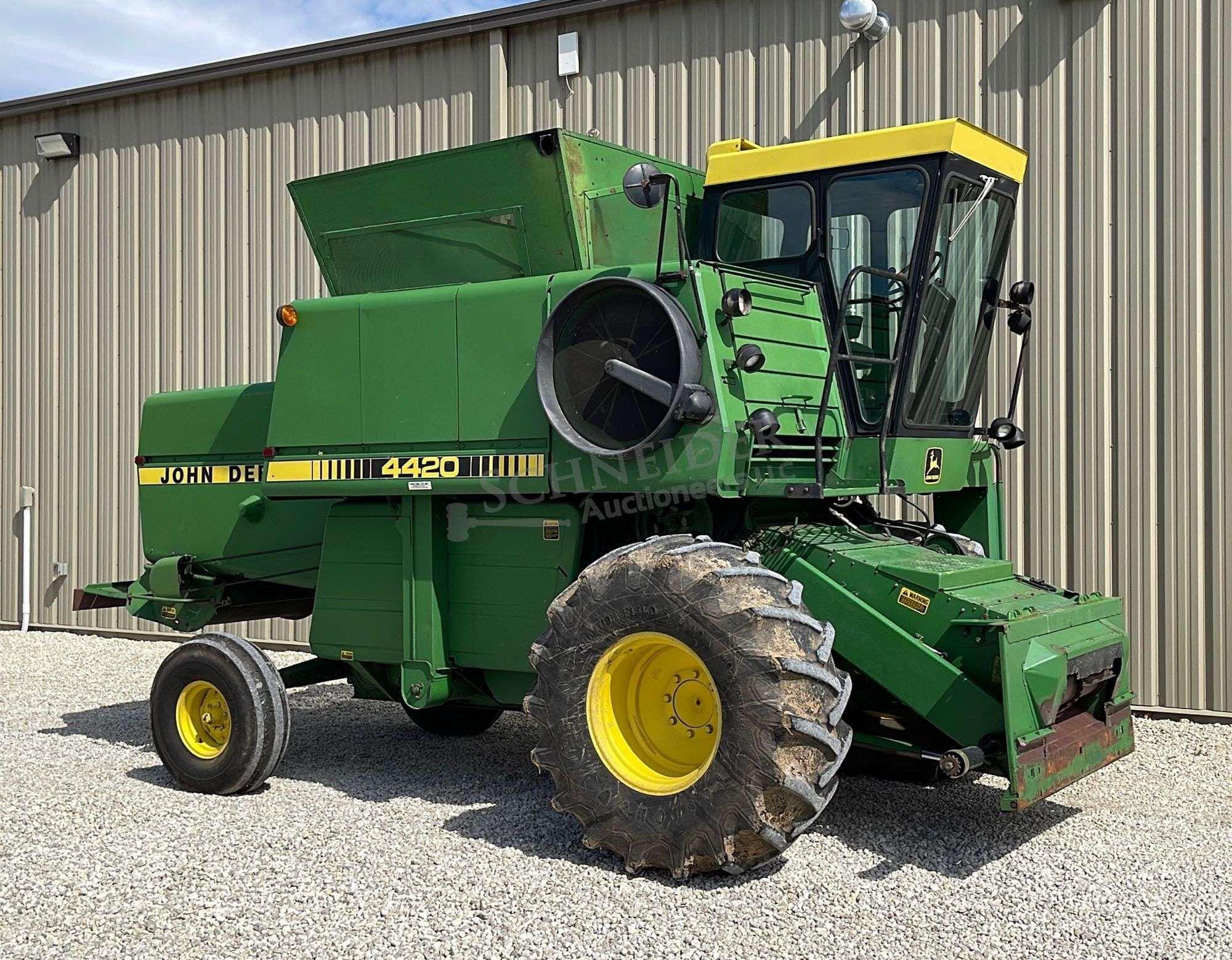 Main image John Deere 4420