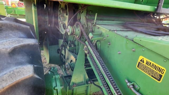 Image of John Deere 4420 equipment image 4