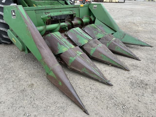 Image of John Deere 443 equipment image 2