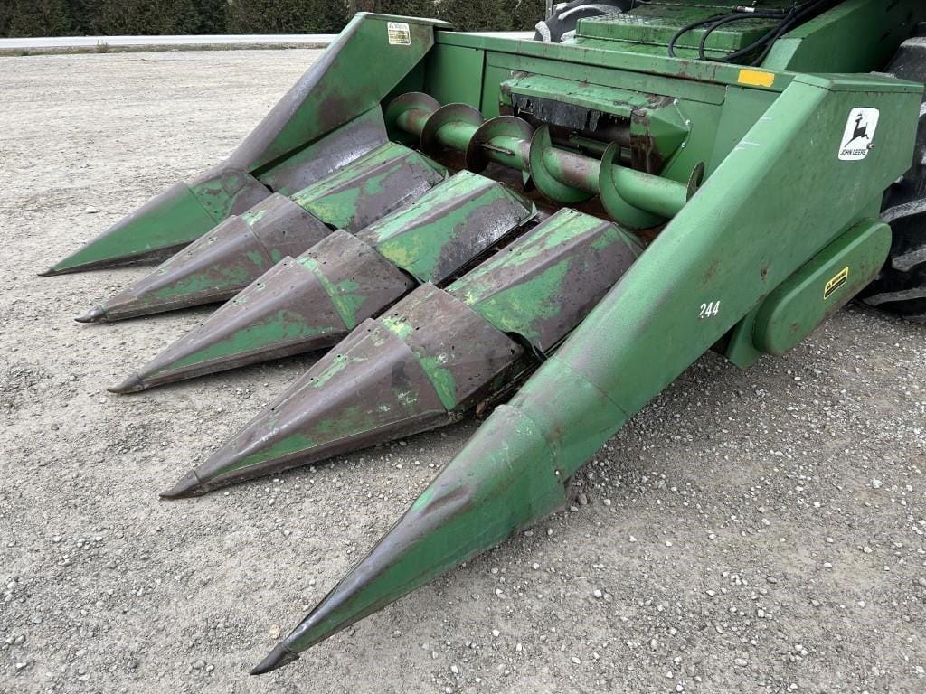 John Deere 443 Equipment Image0