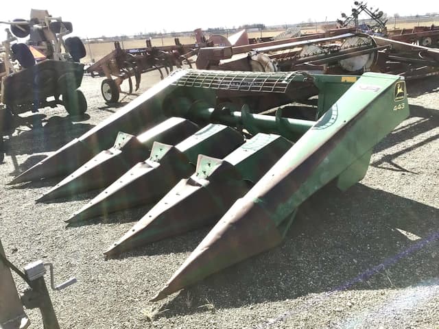 Image of John Deere 443 equipment image 2