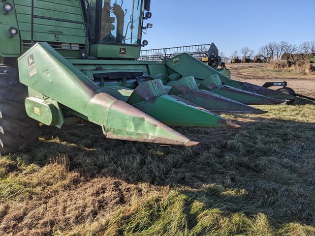 Image of John Deere 443 equipment image 3