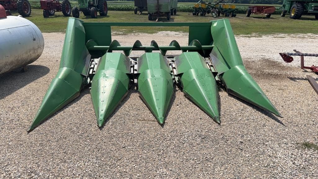 Image of John Deere 443 Primary image
