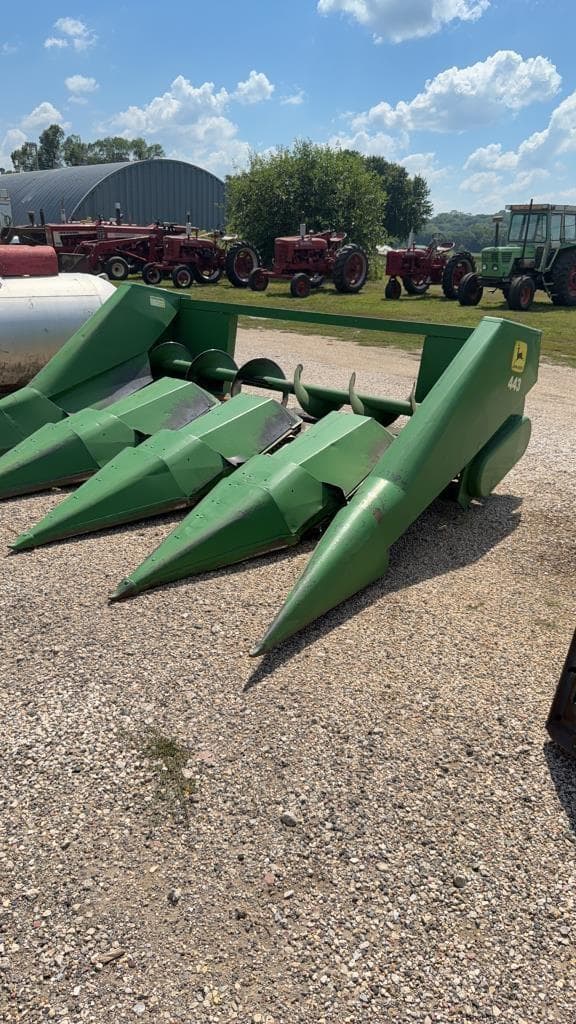 Image of John Deere 443 equipment image 1