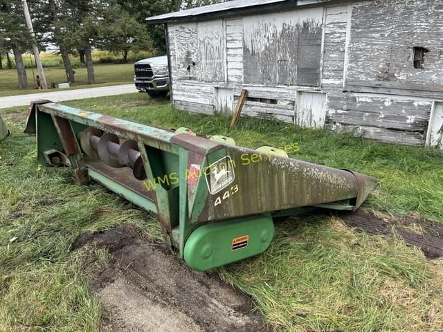 Image of John Deere 443 equipment image 2