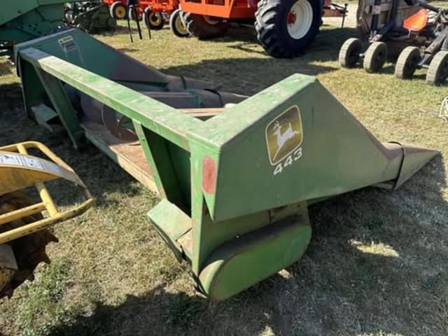 Image of John Deere 443 equipment image 3