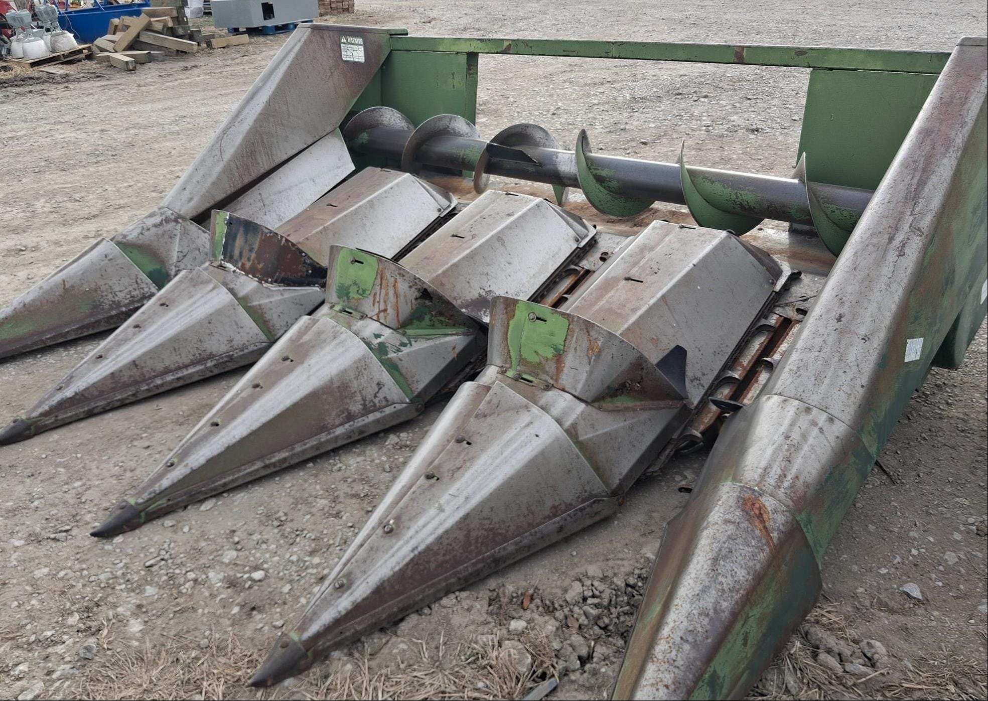 John Deere 443 Equipment Image0