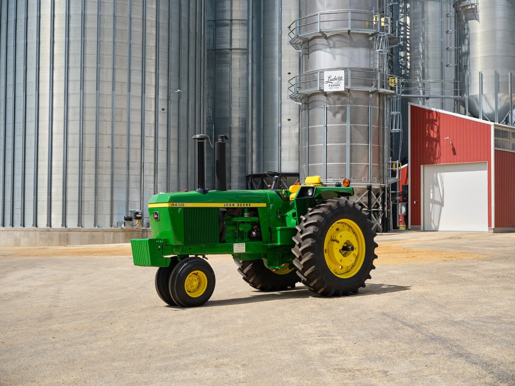 1974 John Deere 4430 Equipment Image0
