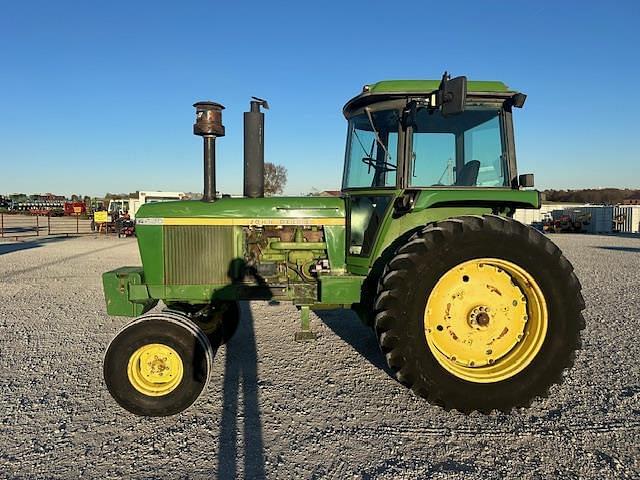 Image of John Deere 4430 equipment image 1